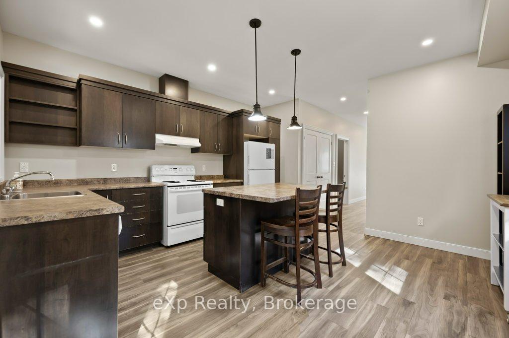 Photo 13 of 53 College Avenue W, Guelph, Dovercliffe Park/Old University — HOMEH