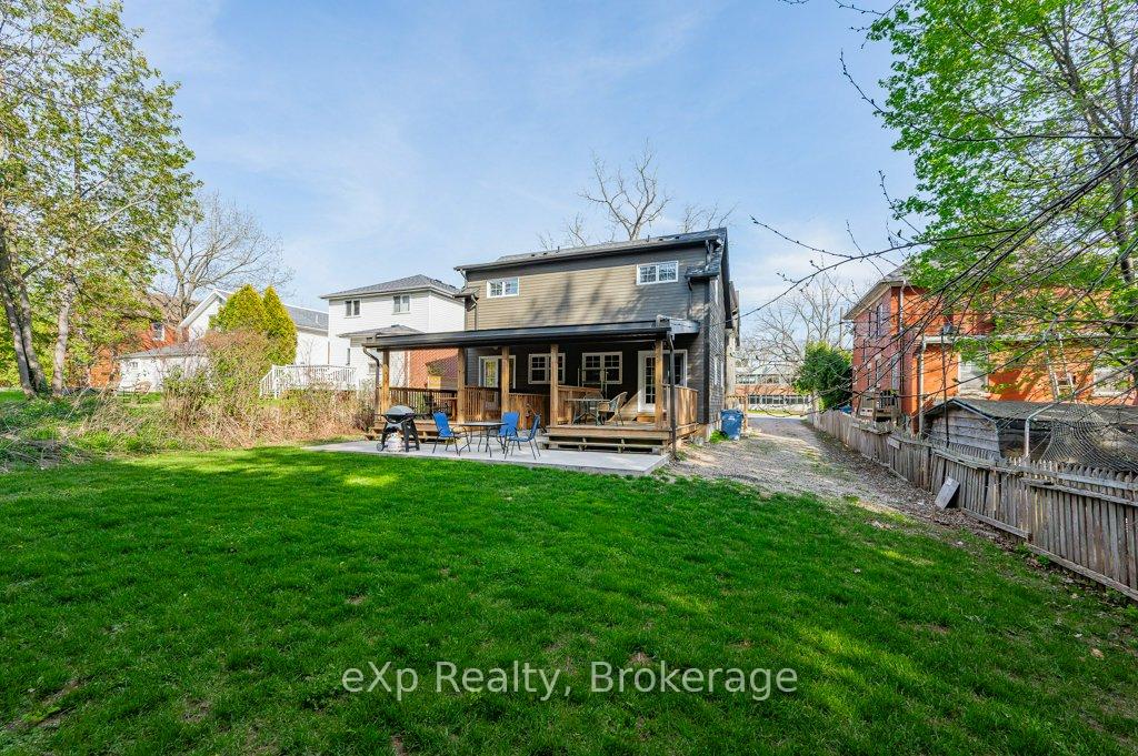 Photo 44 of 53 College Avenue W, Guelph, Dovercliffe Park/Old University — HOMEH