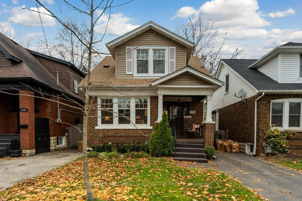 Photo 3 of 276 Graham Avenue S, Hamilton, Delta — HOMEH