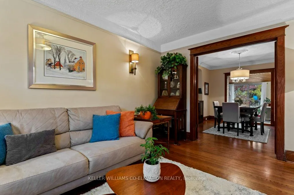 Photo 9 of 276 Graham Avenue S, Hamilton, Delta — HOMEH