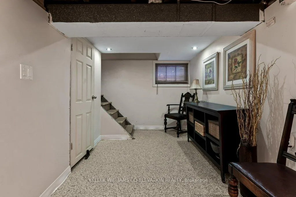 Photo 33 of 276 Graham Avenue S, Hamilton, Delta — HOMEH