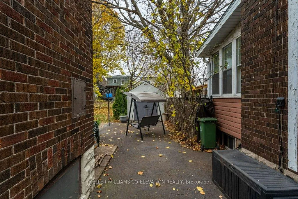 Photo 36 of 276 Graham Avenue S, Hamilton, Delta — HOMEH