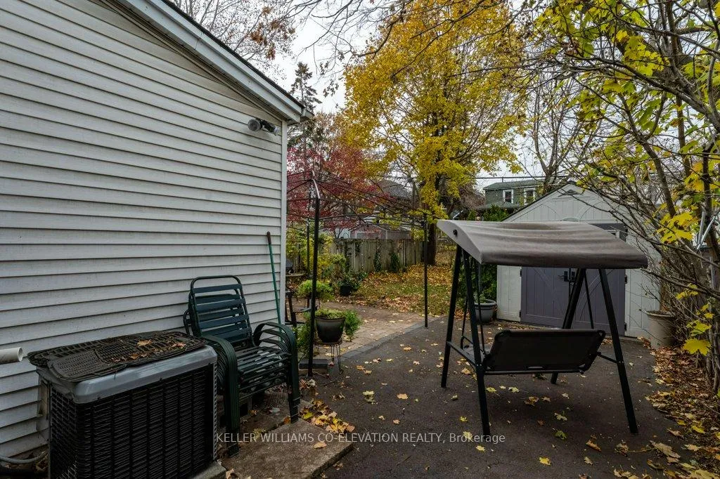 Photo 38 of 276 Graham Avenue S, Hamilton, Delta — HOMEH