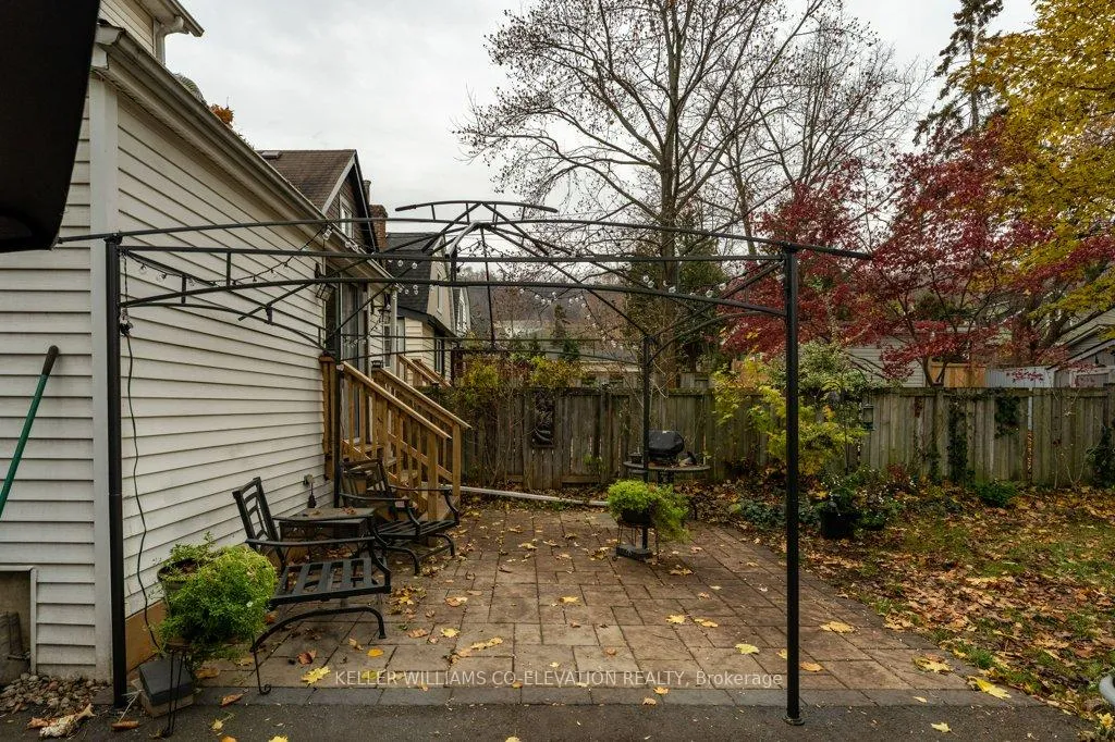 Photo 39 of 276 Graham Avenue S, Hamilton, Delta — HOMEH