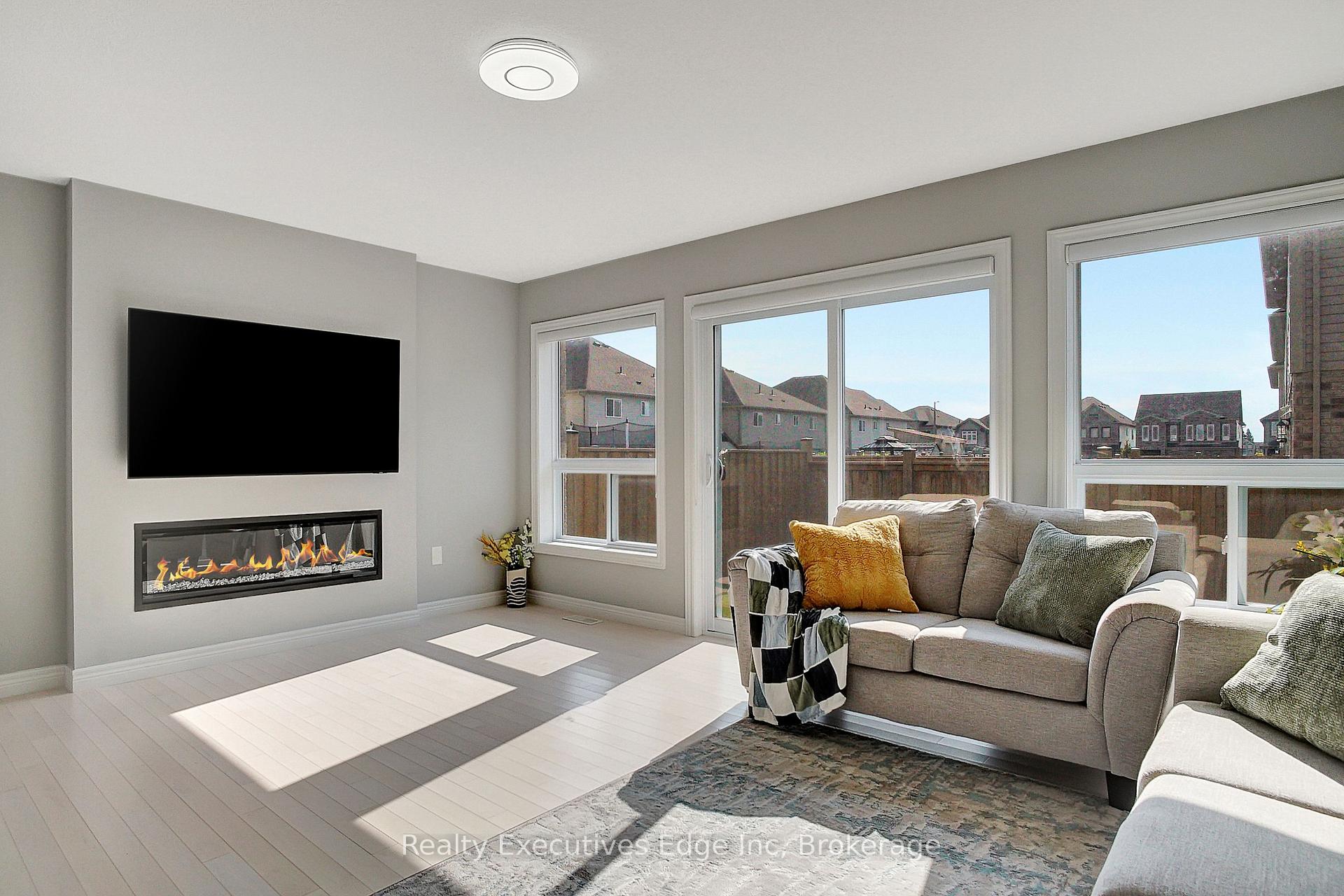Photo 1 of 59 John Brabson Crescent, Guelph, Kortright East — HOMEH