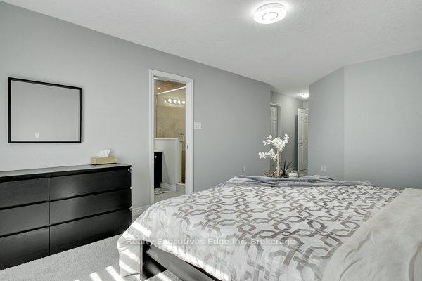 Photo 13 of 59 John Brabson Crescent, Guelph, Kortright East — HOMEH