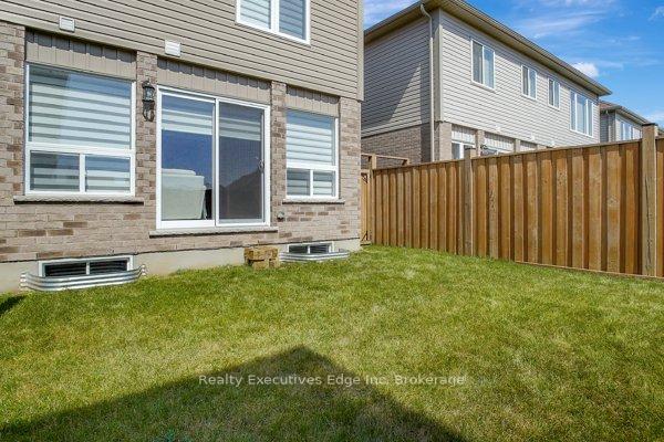 Photo 15 of 59 John Brabson Crescent, Guelph, Kortright East — HOMEH