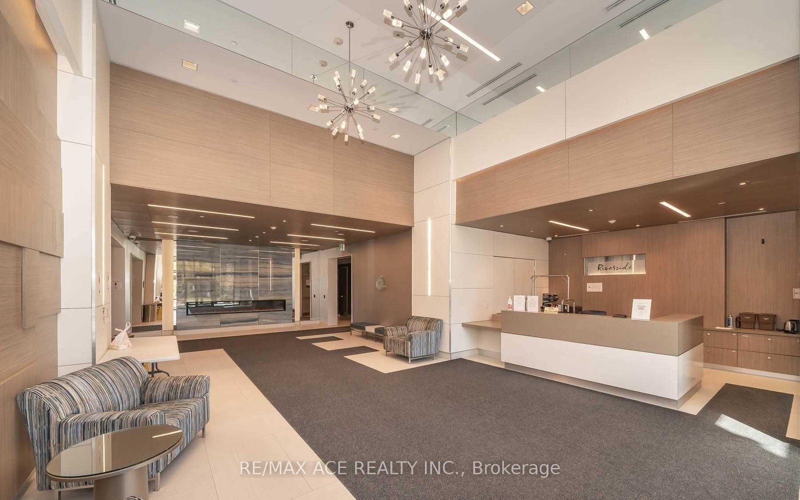 Photo 3 of Unit 535, 15 Water Walk Dr, Markham, Unionville — HOMEH