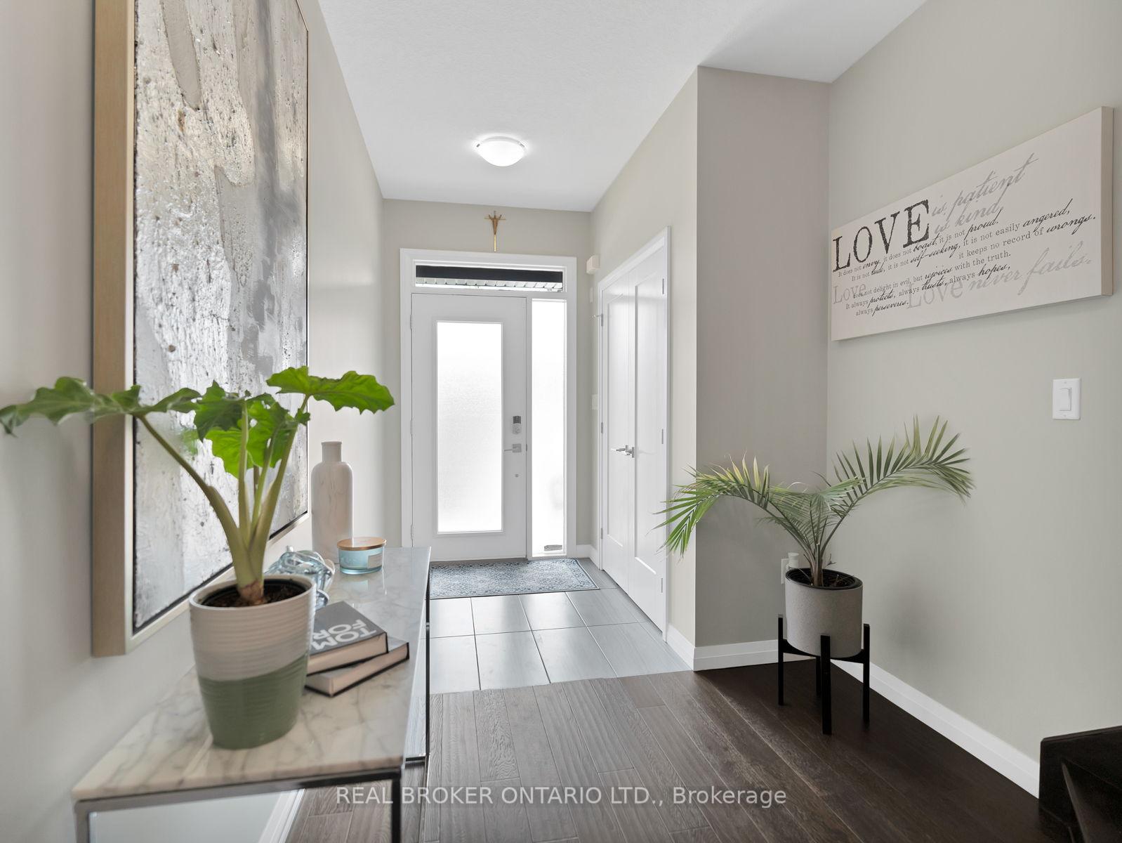 Photo 4 of 67 Lexington Avenue, Hamilton, Stoney Creek Mountain — HOMEH