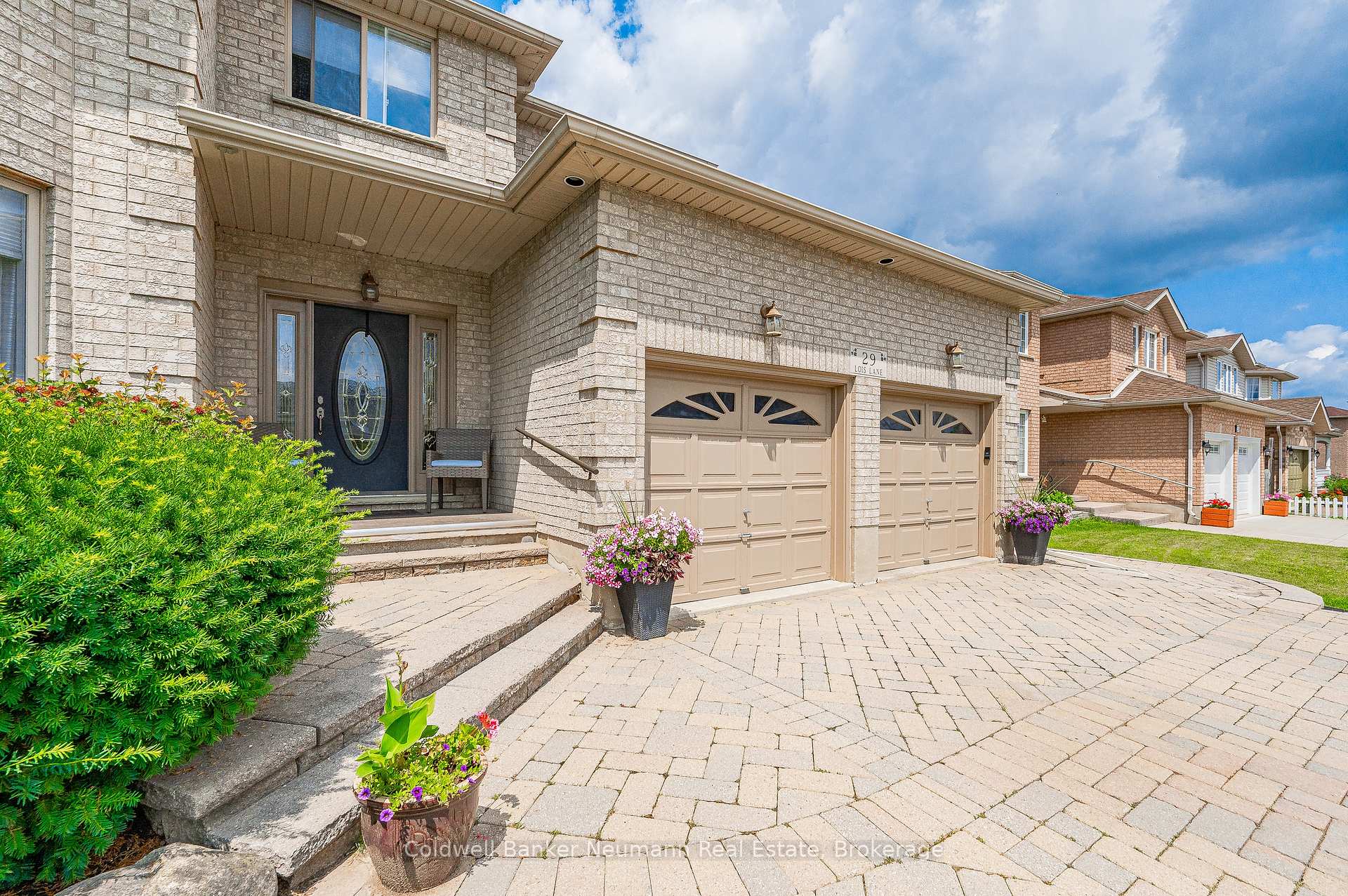 Photo 4 of 29 Lois Lane, Guelph, Willow West/Sugarbush/West Acres — HOMEH