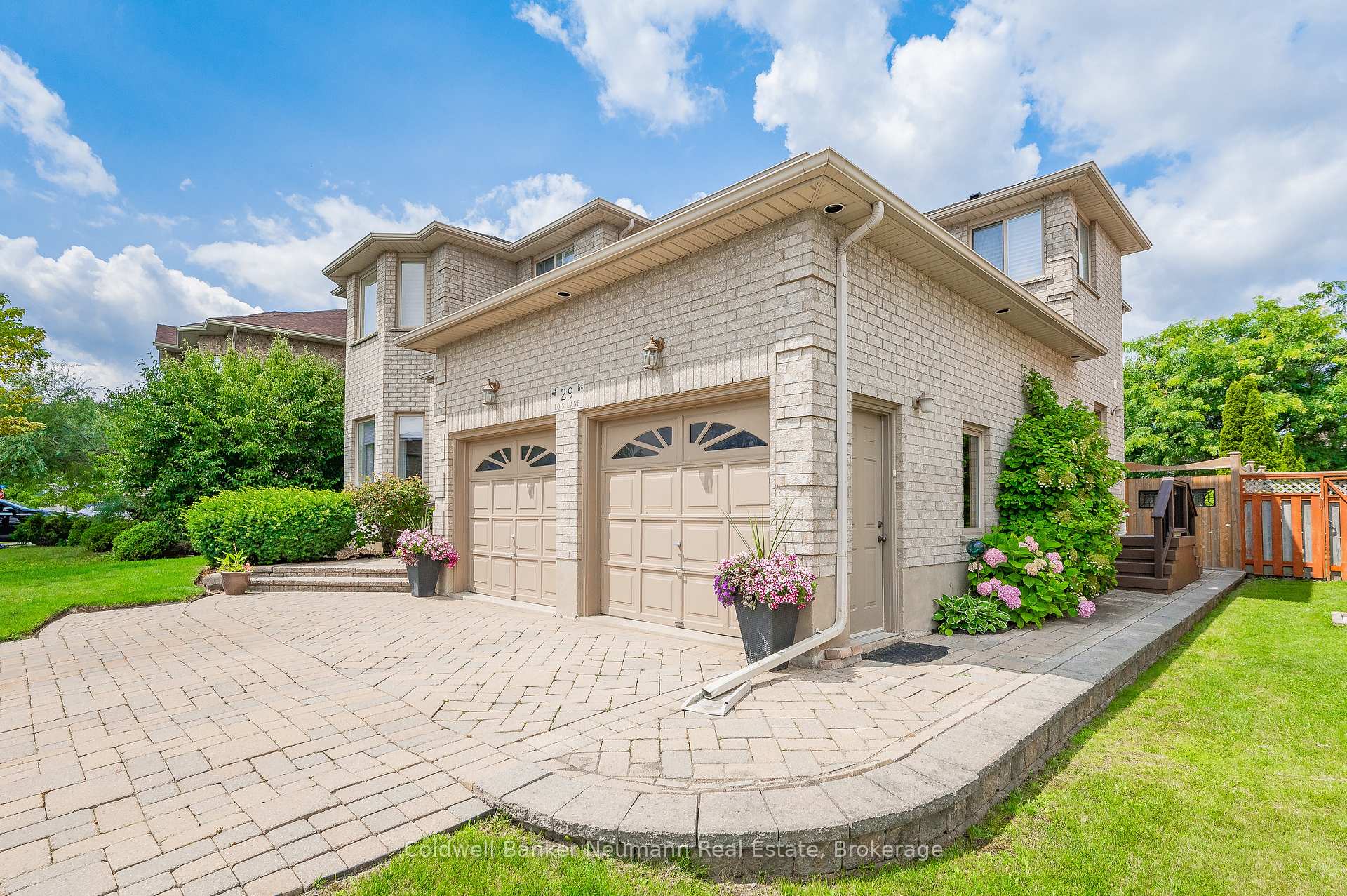 Photo 5 of 29 Lois Lane, Guelph, Willow West/Sugarbush/West Acres — HOMEH