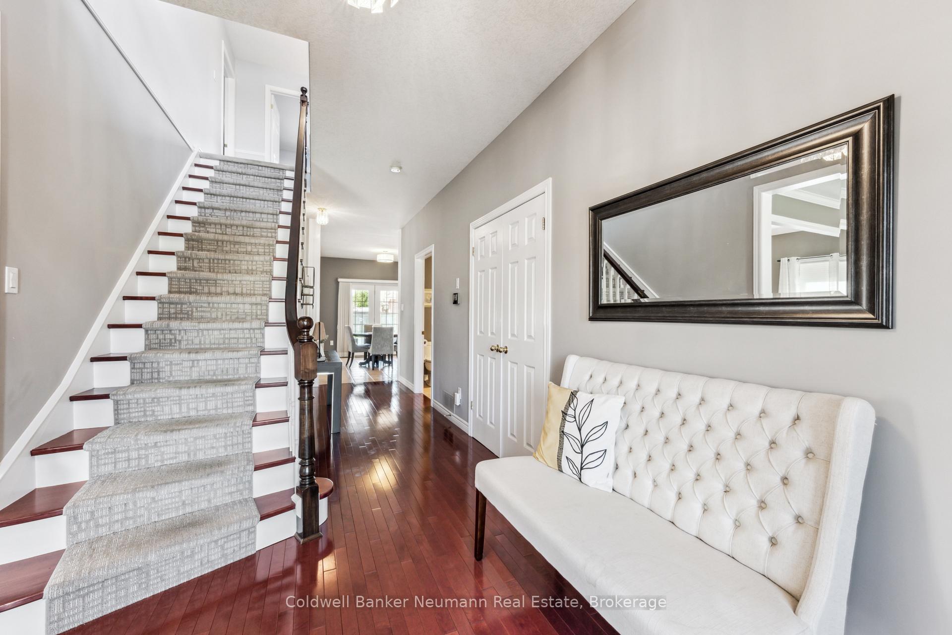 Photo 8 of 29 Lois Lane, Guelph, Willow West/Sugarbush/West Acres — HOMEH