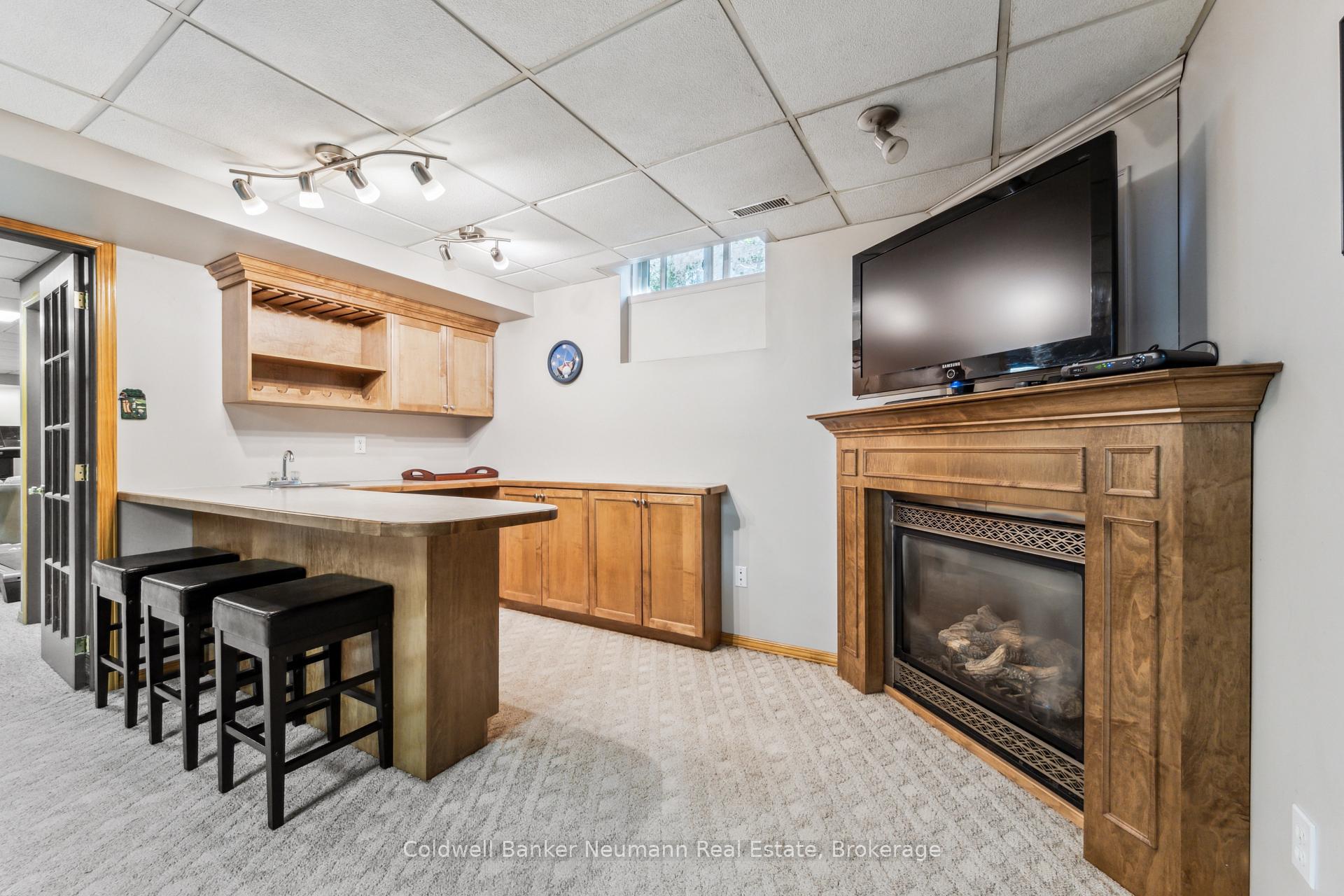 Photo 32 of 29 Lois Lane, Guelph, Willow West/Sugarbush/West Acres — HOMEH