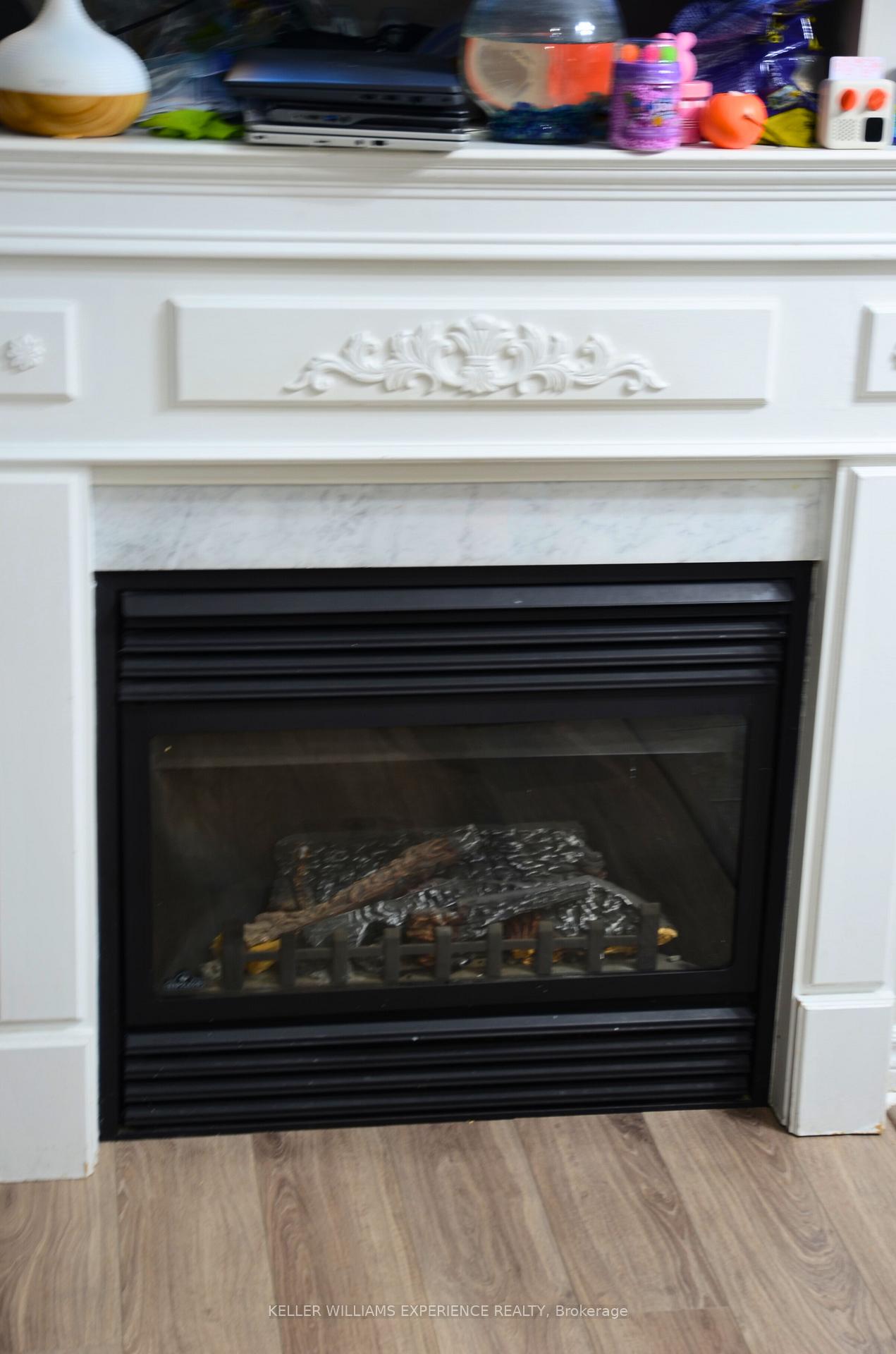 Photo 4 of 94 Stanley Street, Barrie, East Bayfield — HOMEH