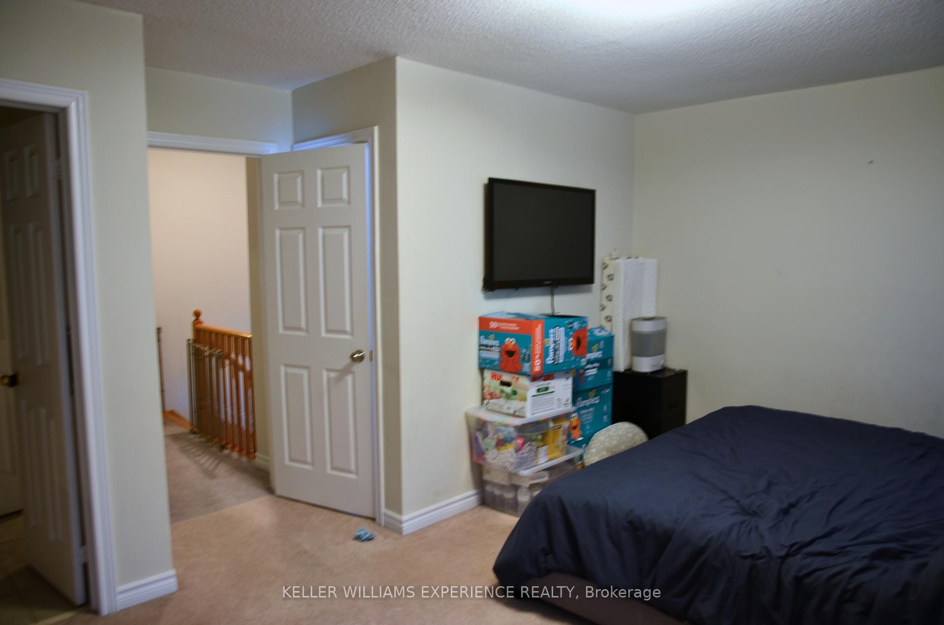 Photo 7 of 94 Stanley Street, Barrie, East Bayfield — HOMEH