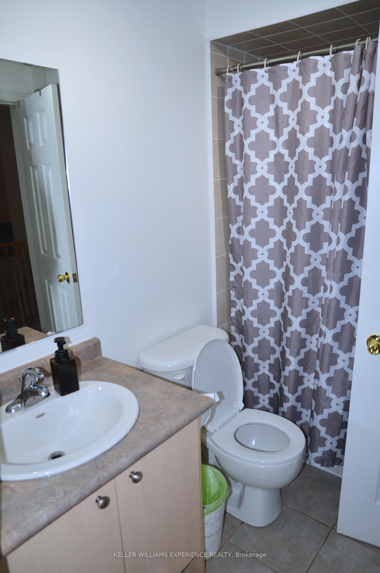 Photo 9 of 94 Stanley Street, Barrie, East Bayfield — HOMEH