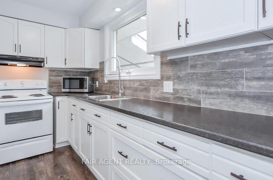 Photo 10 of 6 Lambert Crescent, Guelph, Dovercliffe Park/Old University — HOMEH