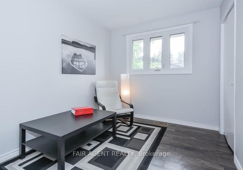 Photo 12 of 6 Lambert Crescent, Guelph, Dovercliffe Park/Old University — HOMEH