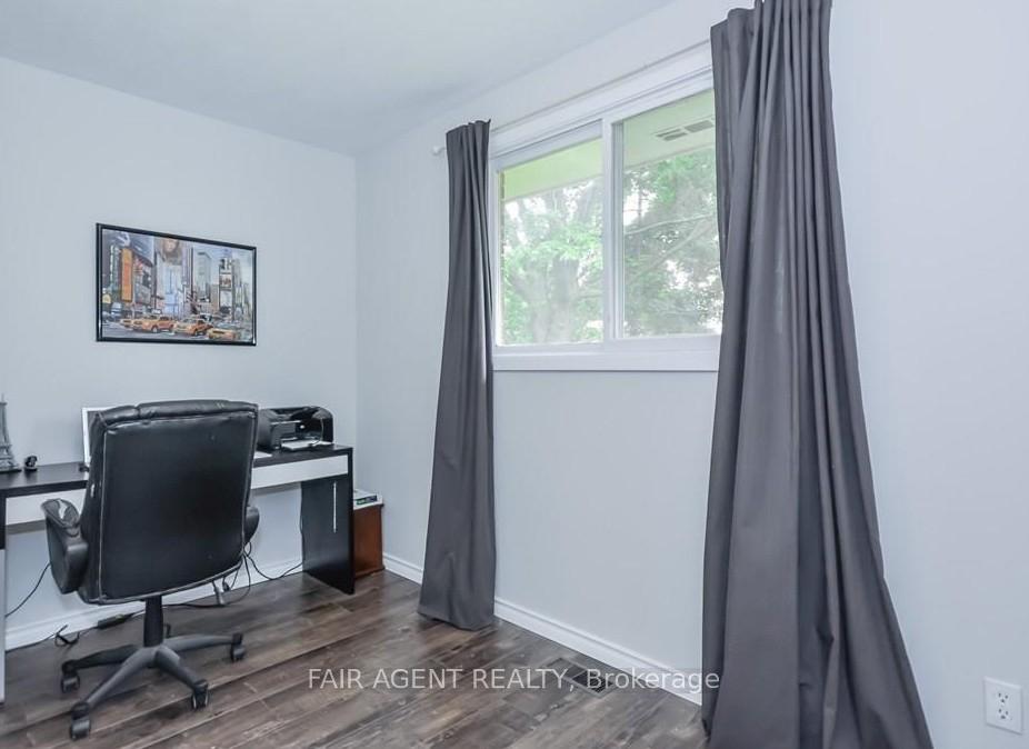 Photo 14 of 6 Lambert Crescent, Guelph, Dovercliffe Park/Old University — HOMEH