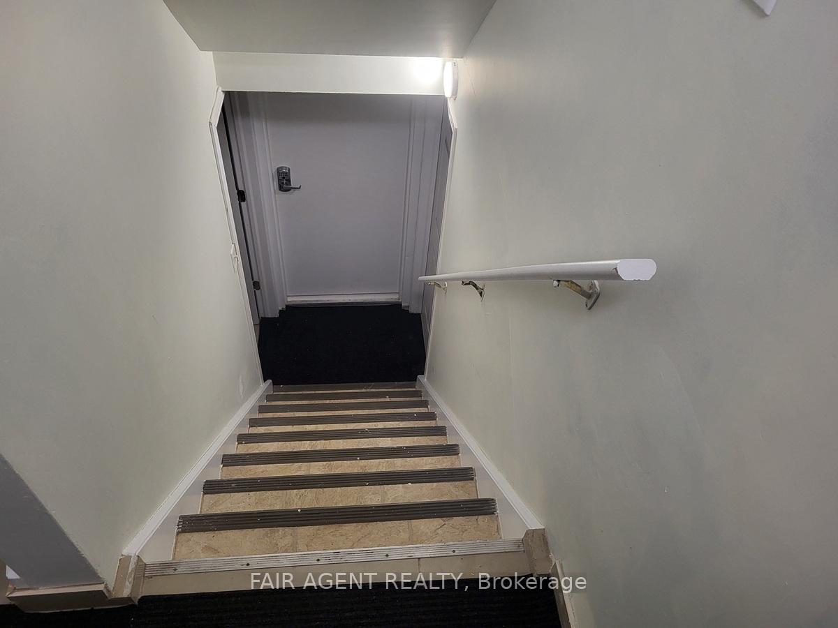 Photo 19 of 6 Lambert Crescent, Guelph, Dovercliffe Park/Old University — HOMEH