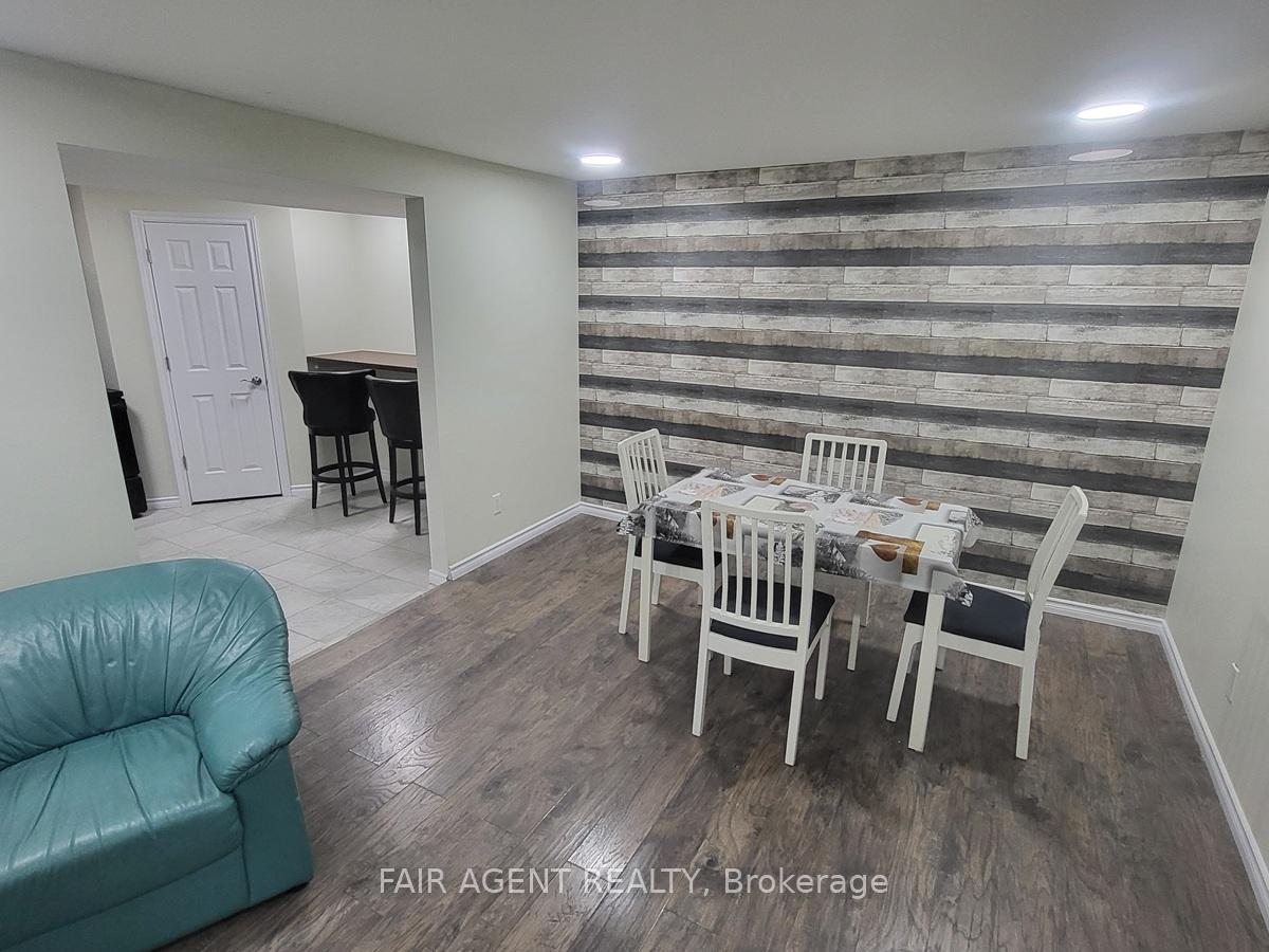Photo 24 of 6 Lambert Crescent, Guelph, Dovercliffe Park/Old University — HOMEH
