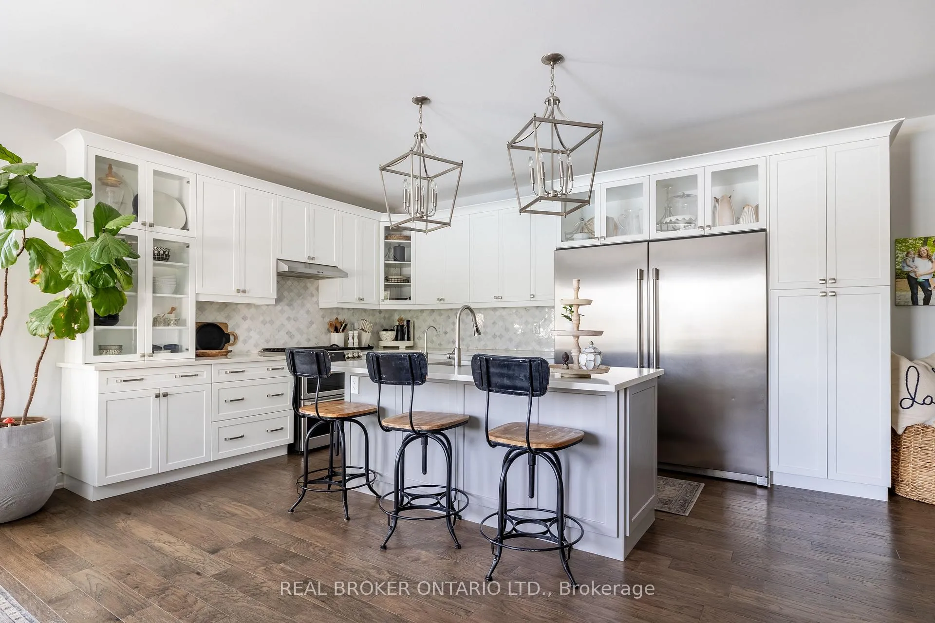 Photo 9 of 19 Cheslock Crescent, Oro-Medonte, Warminster — HOMEH