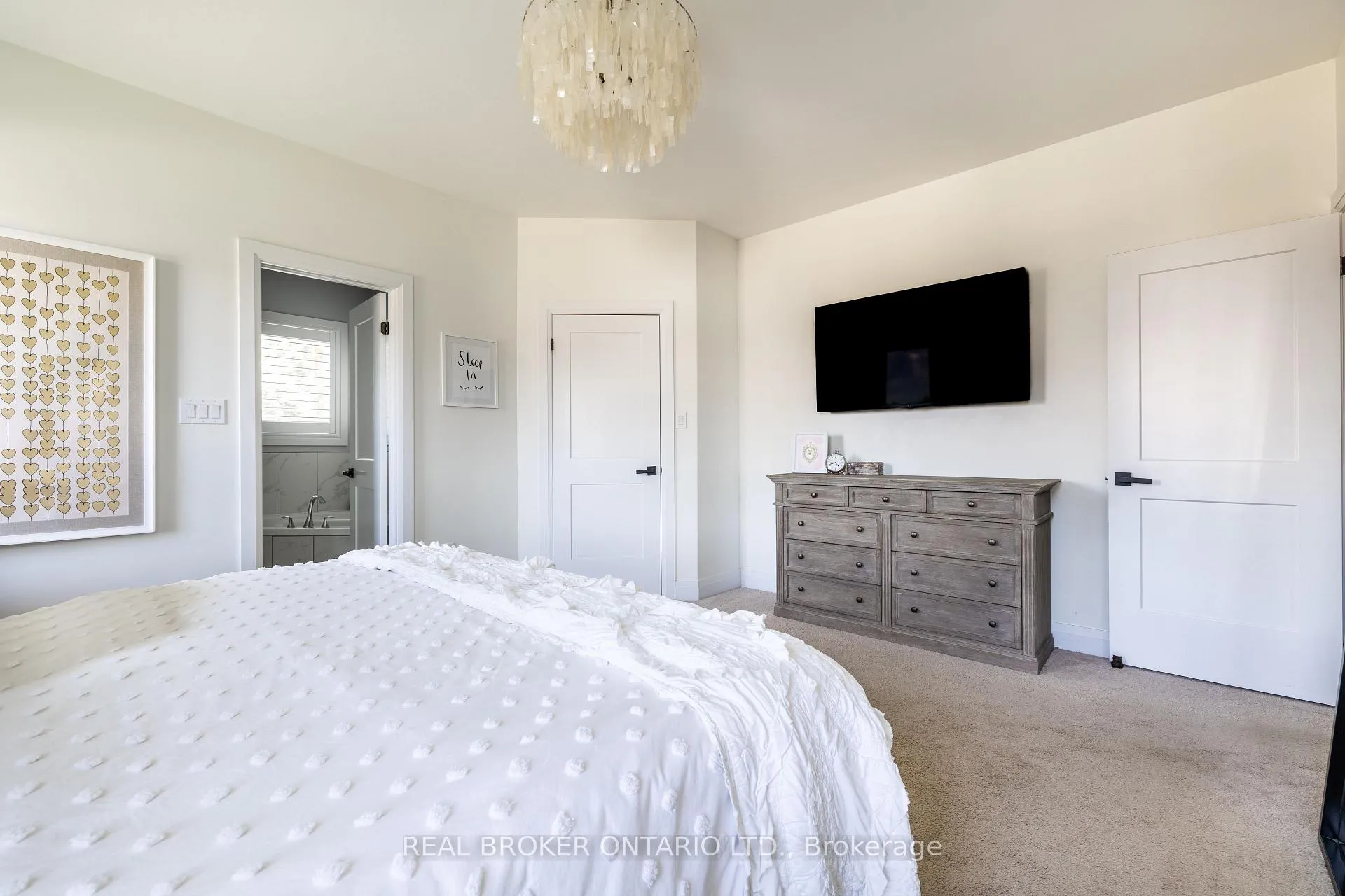Photo 15 of 19 Cheslock Crescent, Oro-Medonte, Warminster — HOMEH