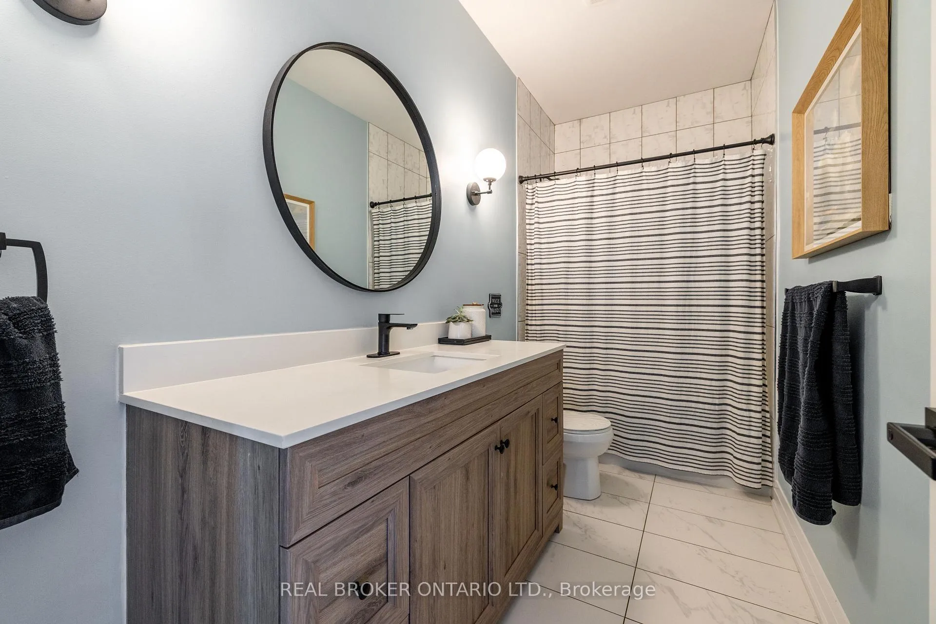 Photo 18 of 19 Cheslock Crescent, Oro-Medonte, Warminster — HOMEH