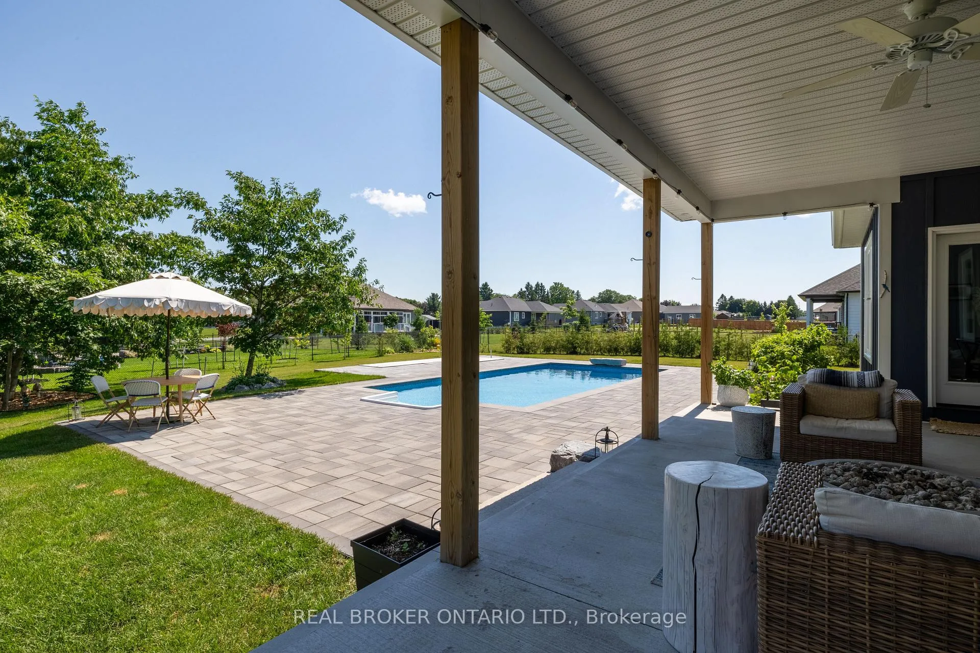 Photo 24 of 19 Cheslock Crescent, Oro-Medonte, Warminster — HOMEH
