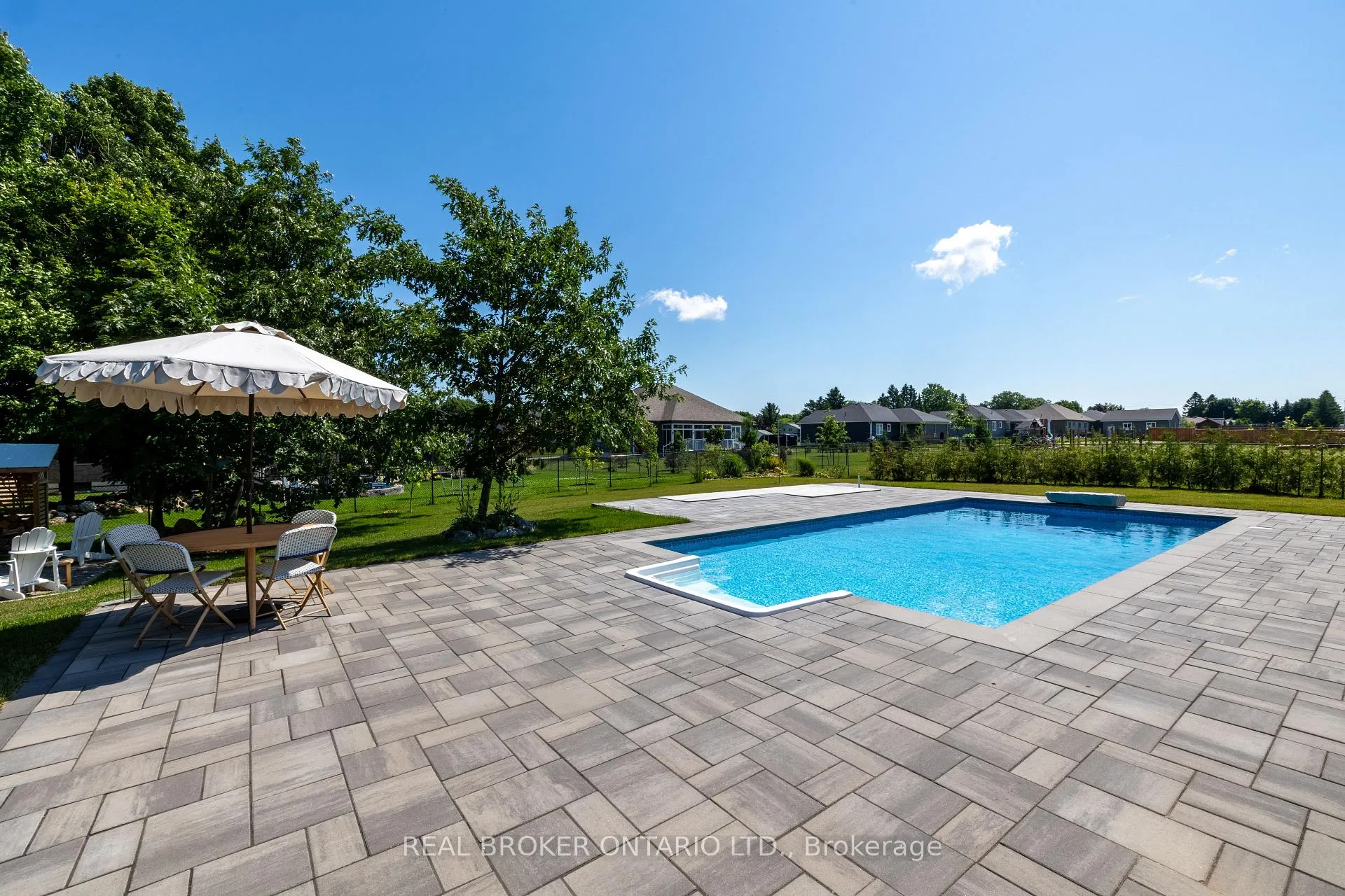 Photo 26 of 19 Cheslock Crescent, Oro-Medonte, Warminster — HOMEH