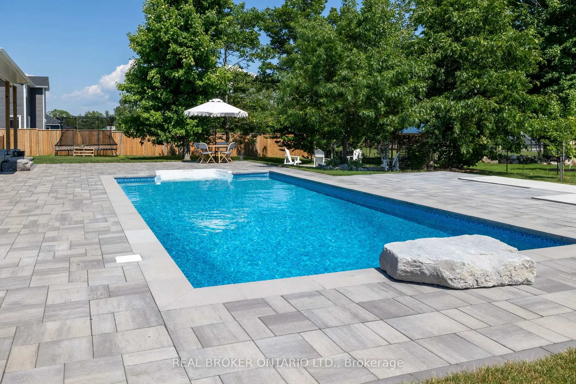 Photo 28 of 19 Cheslock Crescent, Oro-Medonte, Warminster — HOMEH
