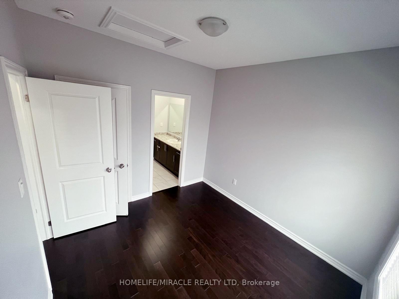 Photo 11 of 3 Brent Stephens Way, Brampton, Northwest Brampton — HOMEH