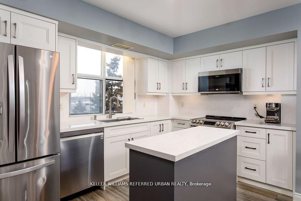 Photo 4 of Unit 317, 2500 Rutherford Rd, Vaughan, Maple — HOMEH