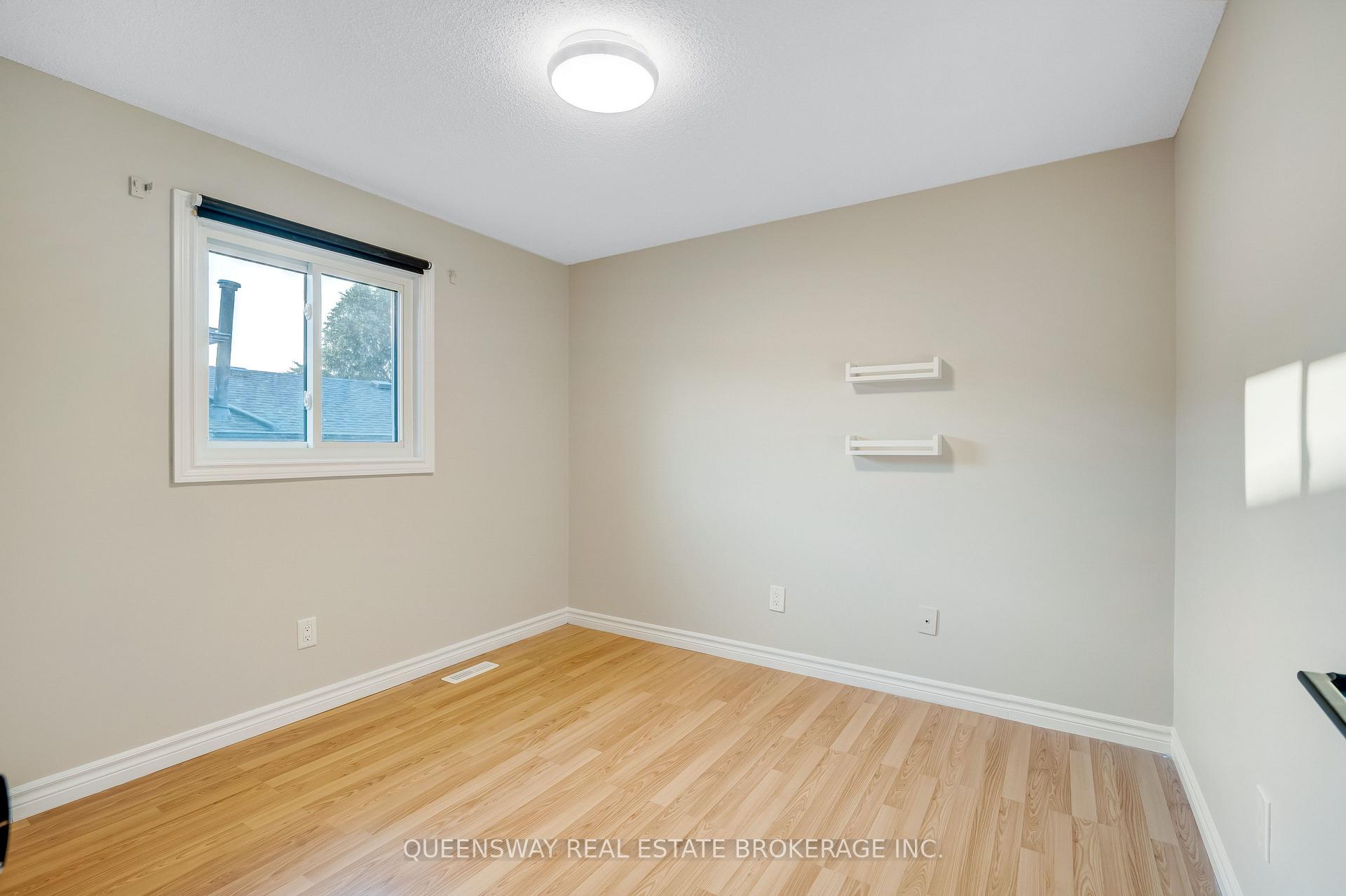 Photo 13 of 39 Garden Crescent, Hamilton, Burkholme — HOMEH