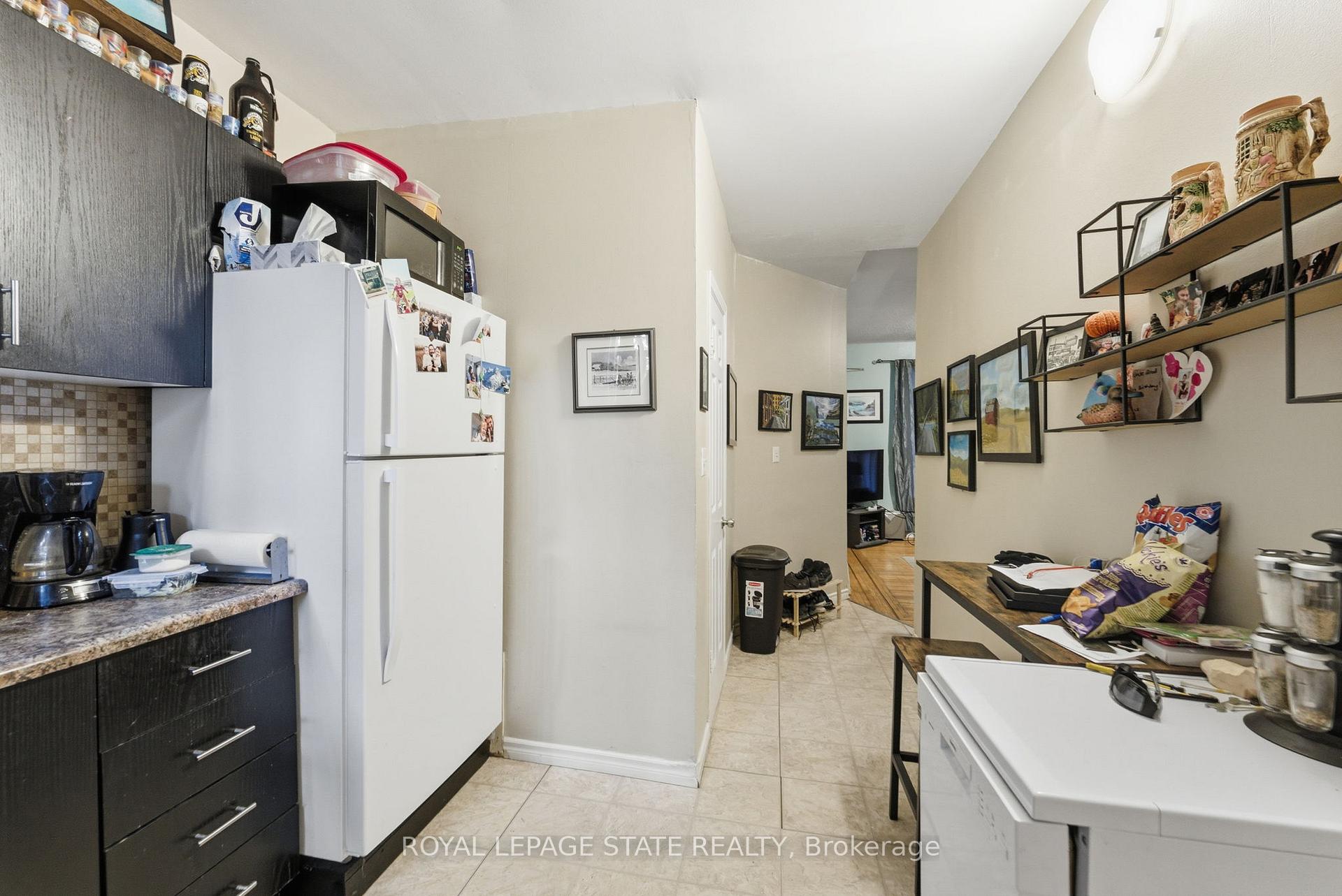 Photo 10 of 180 Emerald Street S, Hamilton, Stinson — HOMEH