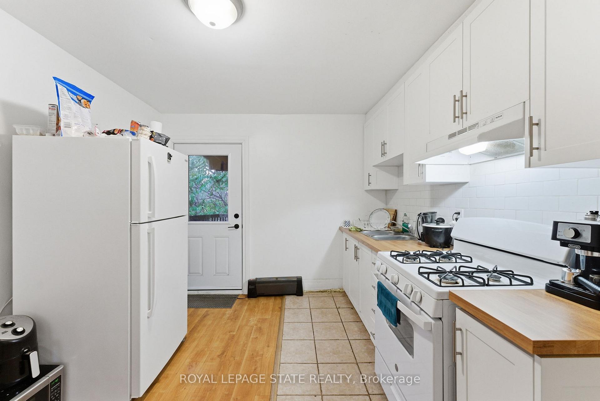 Photo 17 of 180 Emerald Street S, Hamilton, Stinson — HOMEH