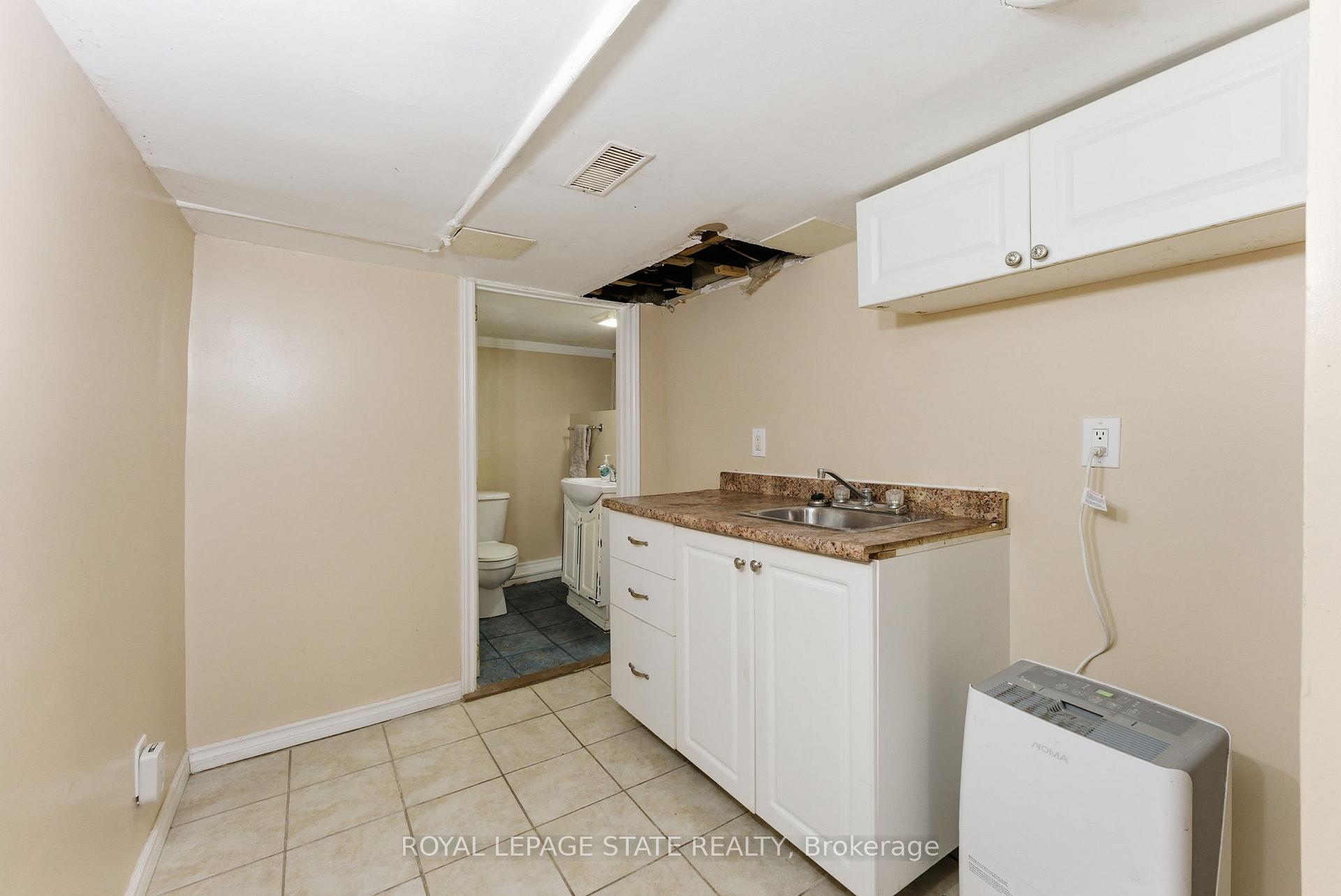 Photo 35 of 180 Emerald Street S, Hamilton, Stinson — HOMEH