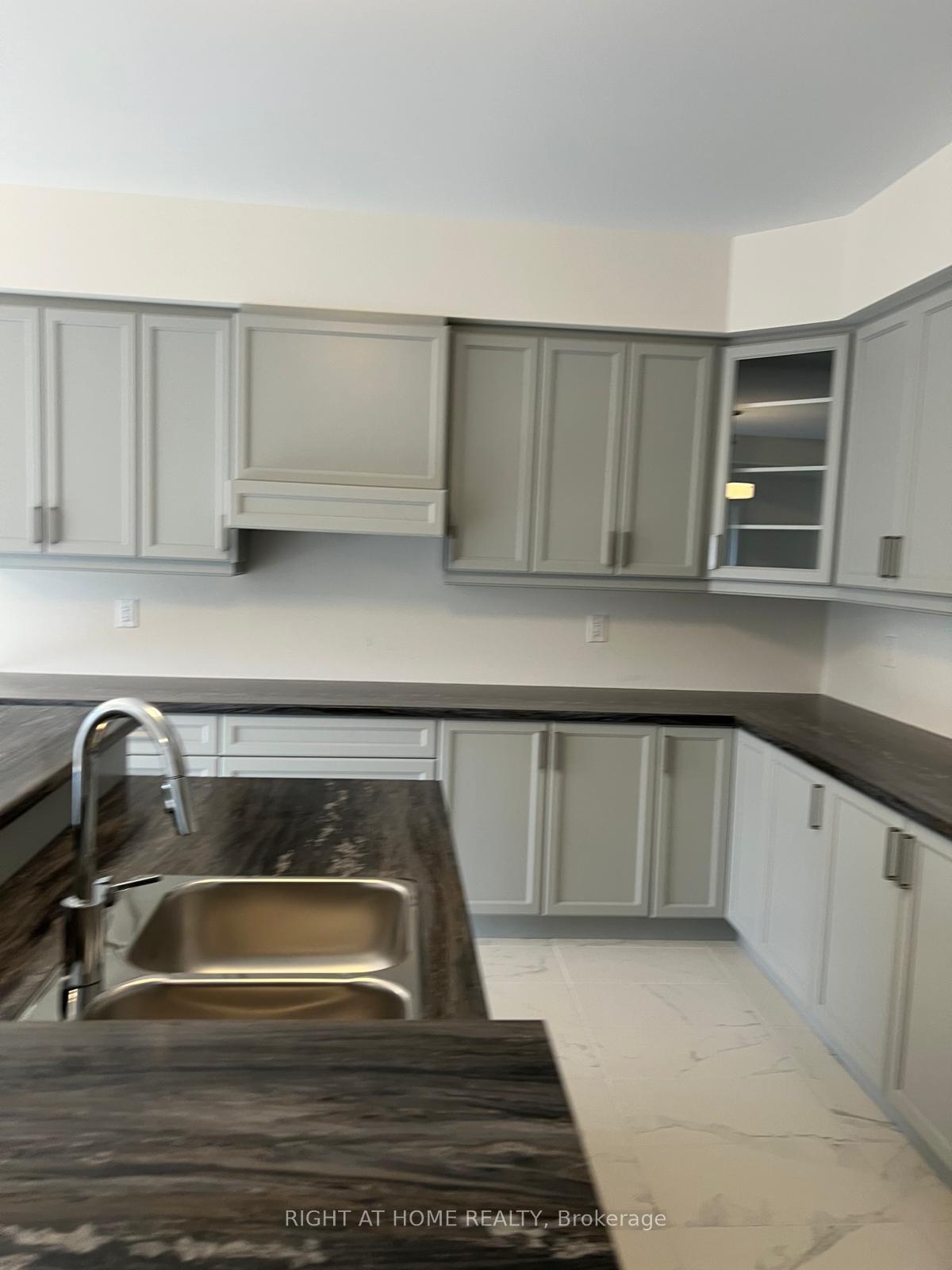 Photo 30 of 268 Pottruff Road, Brant, Paris — HOMEH