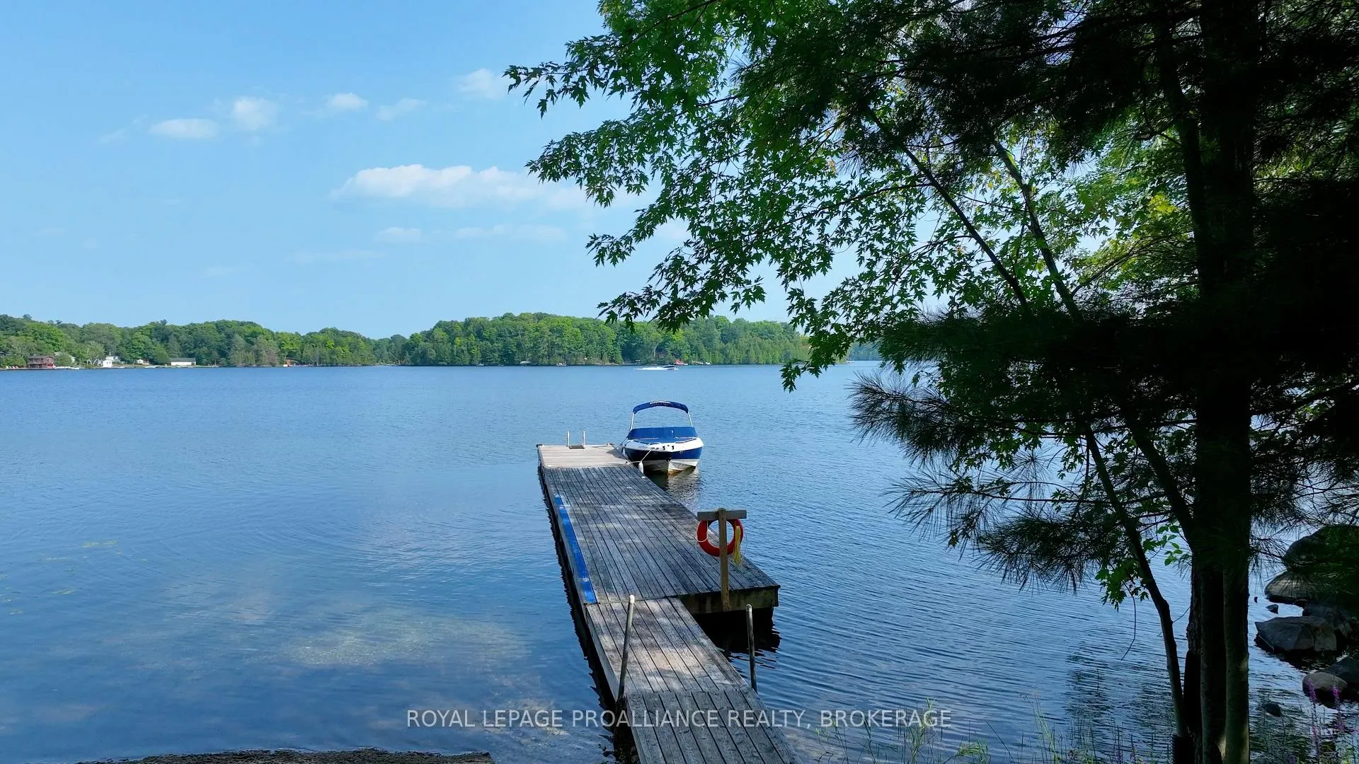 Photo 8 of 572 Oak Bluffs Road, Frontenac, Frontenac South — HOMEH