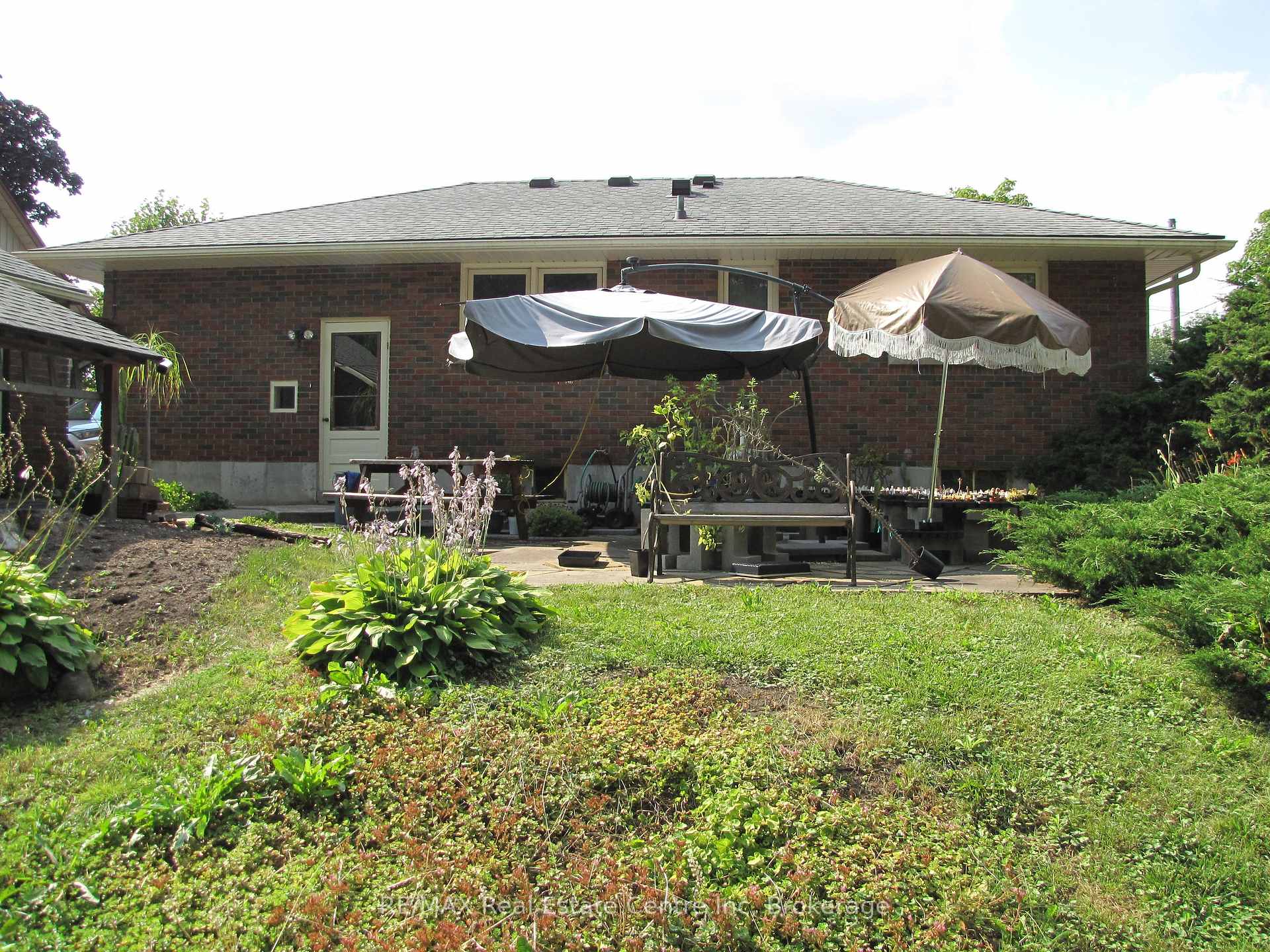 Photo 4 of 53 Paul Avenue, Guelph, General Hospital — HOMEH