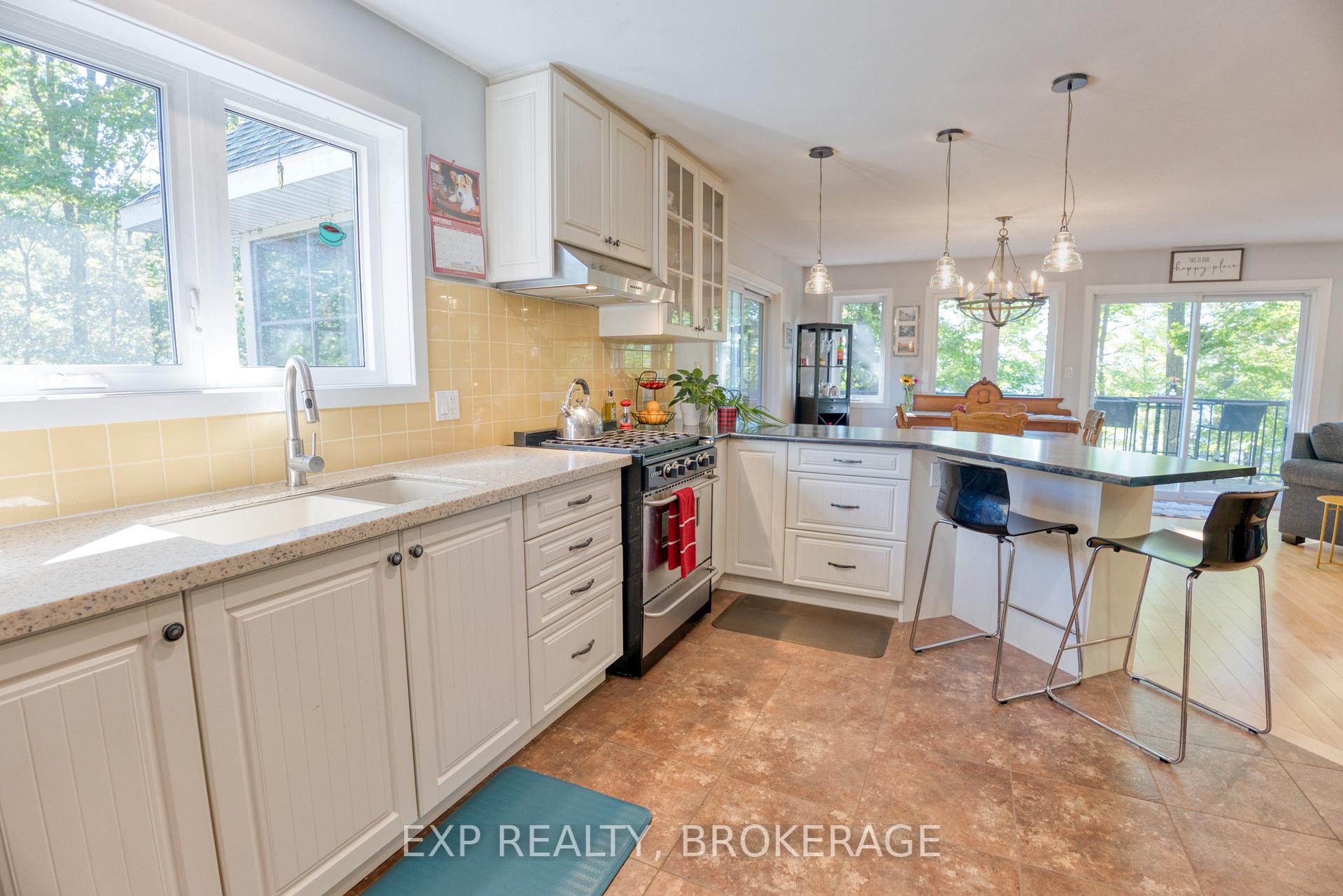 Photo 9 of 1506 Williams Lane, Frontenac, Frontenac Centre — HOMEH