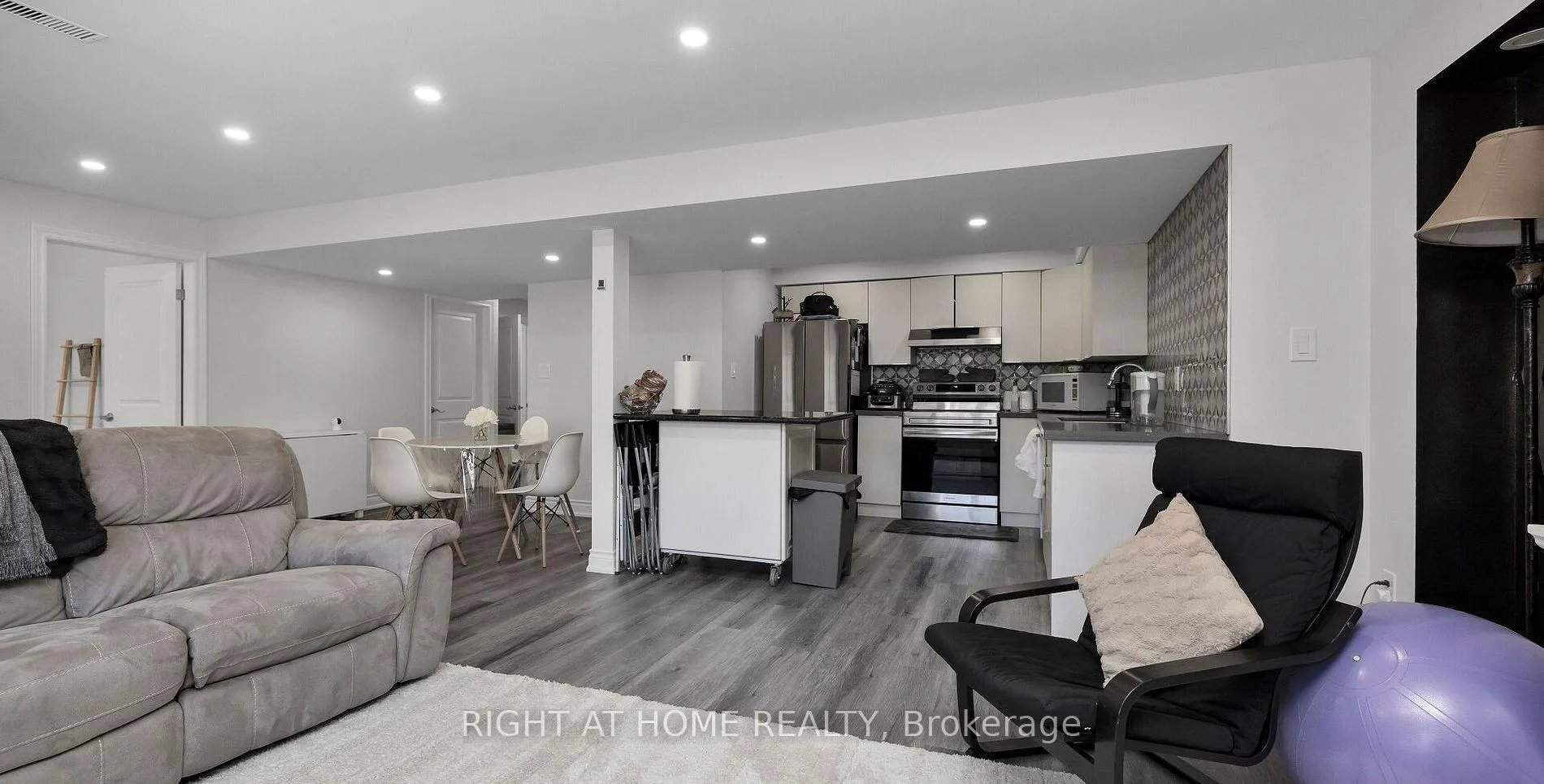 Photo 3 of 43 Westfield Drive, Whitby, Rural Whitby — HOMEH