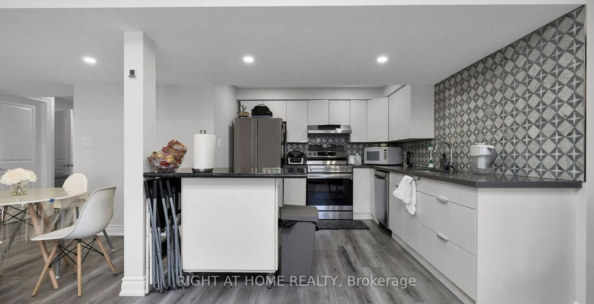 Photo 4 of 43 Westfield Drive, Whitby, Rural Whitby — HOMEH