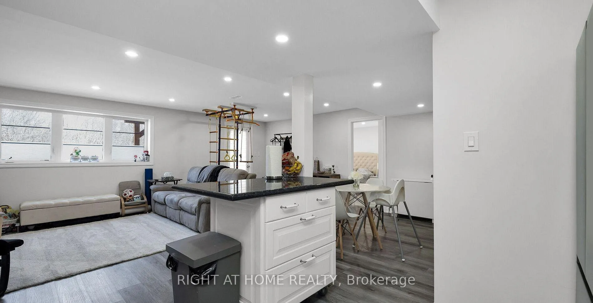 Photo 5 of 43 Westfield Drive, Whitby, Rural Whitby — HOMEH