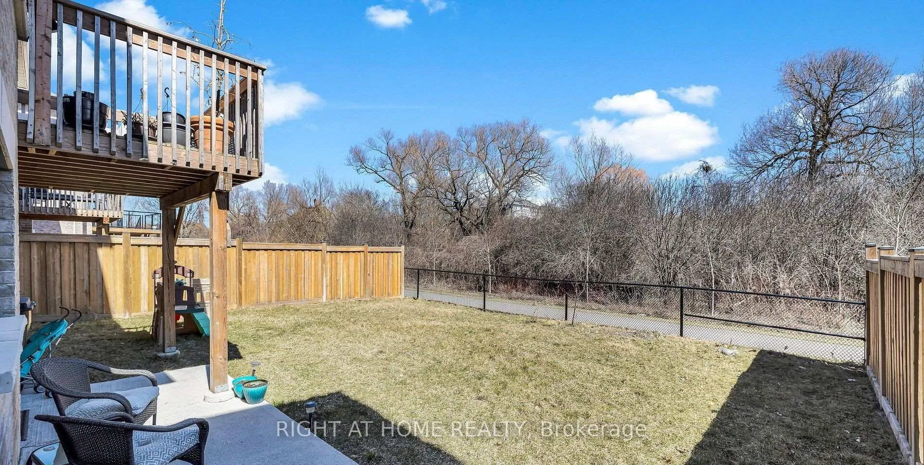Photo 10 of 43 Westfield Drive, Whitby, Rural Whitby — HOMEH