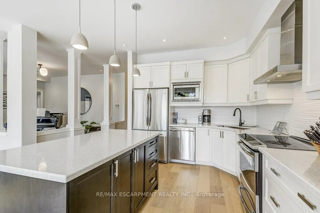 Photo 15 of 195 Painter Terrace, Hamilton, Waterdown — HOMEH