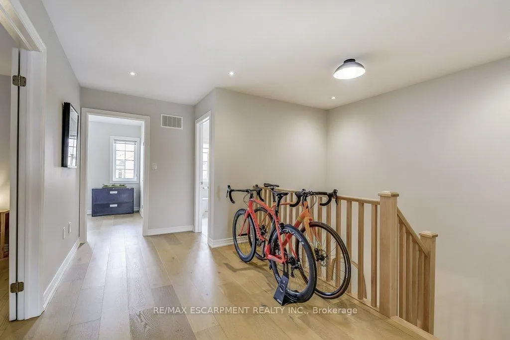 Photo 17 of 195 Painter Terrace, Hamilton, Waterdown — HOMEH