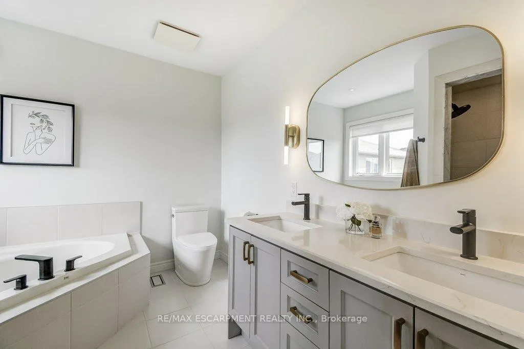 Photo 19 of 195 Painter Terrace, Hamilton, Waterdown — HOMEH