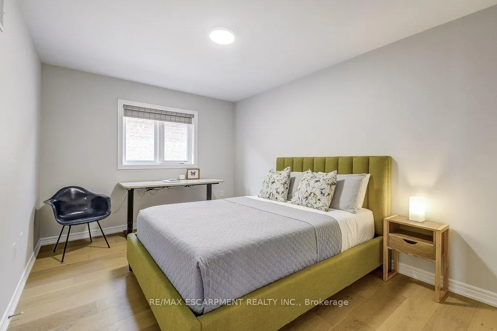 Photo 23 of 195 Painter Terrace, Hamilton, Waterdown — HOMEH