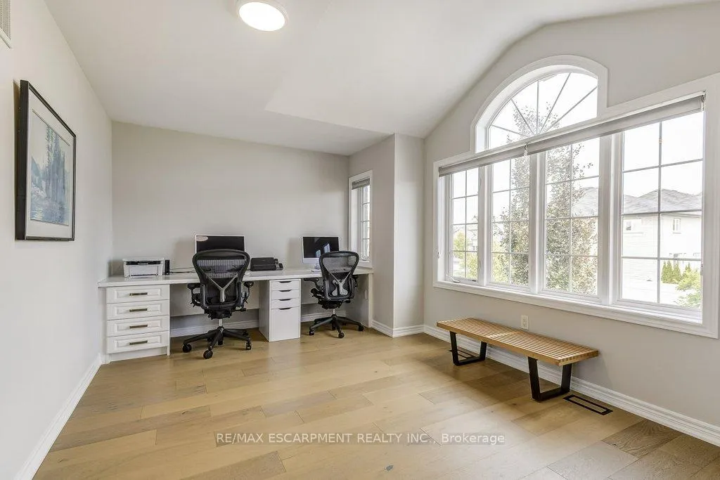 Photo 24 of 195 Painter Terrace, Hamilton, Waterdown — HOMEH